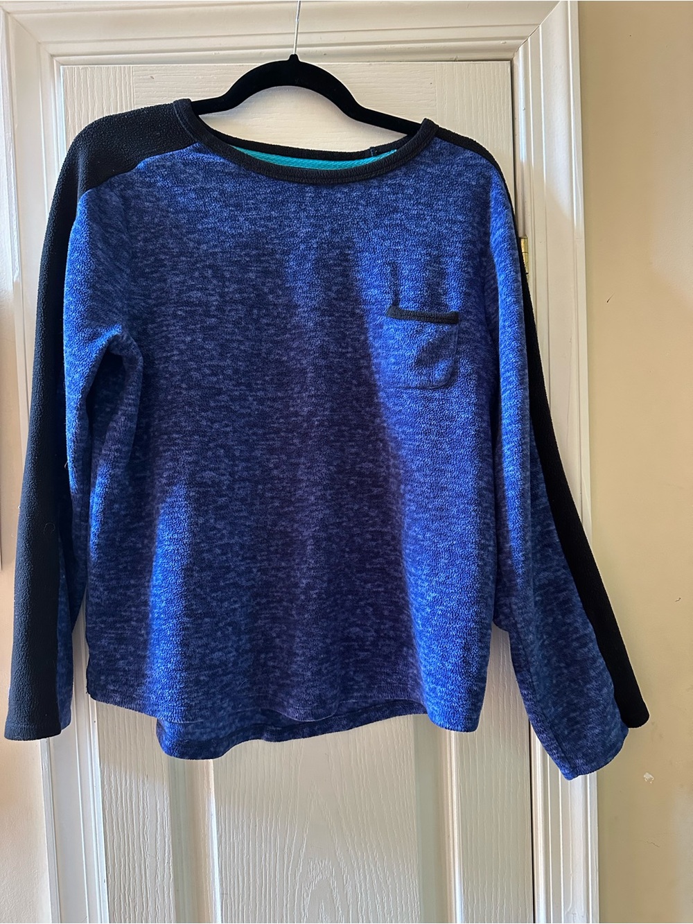 Cuddl Duds Heathered Blue Pullover with Black Trim and Teal Accent